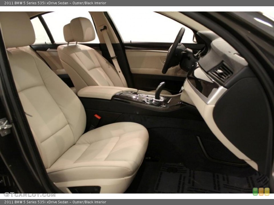 Oyster/Black Interior Photo for the 2011 BMW 5 Series 535i xDrive Sedan #48611759