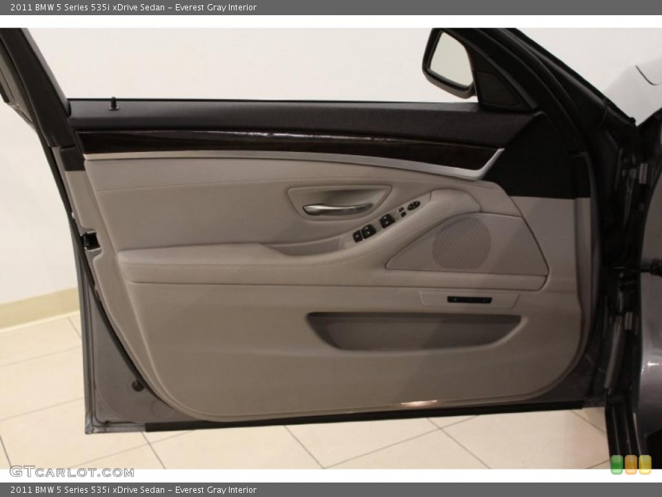 Everest Gray Interior Door Panel for the 2011 BMW 5 Series 535i xDrive Sedan #48612323