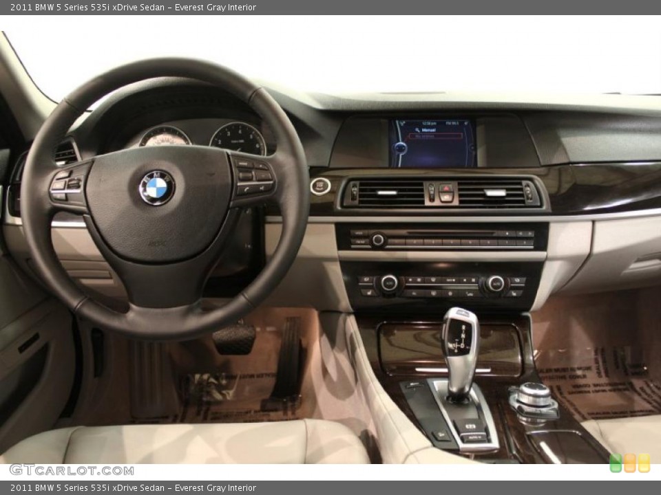 Everest Gray Interior Dashboard for the 2011 BMW 5 Series 535i xDrive Sedan #48612518