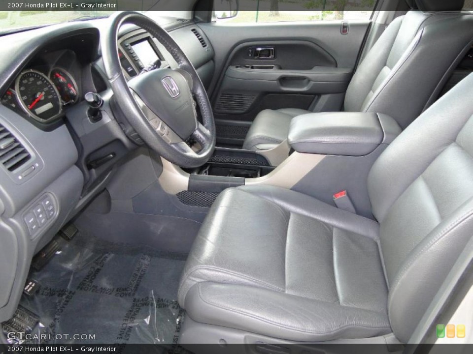 Gray Interior Photo for the 2007 Honda Pilot EX-L #48614474