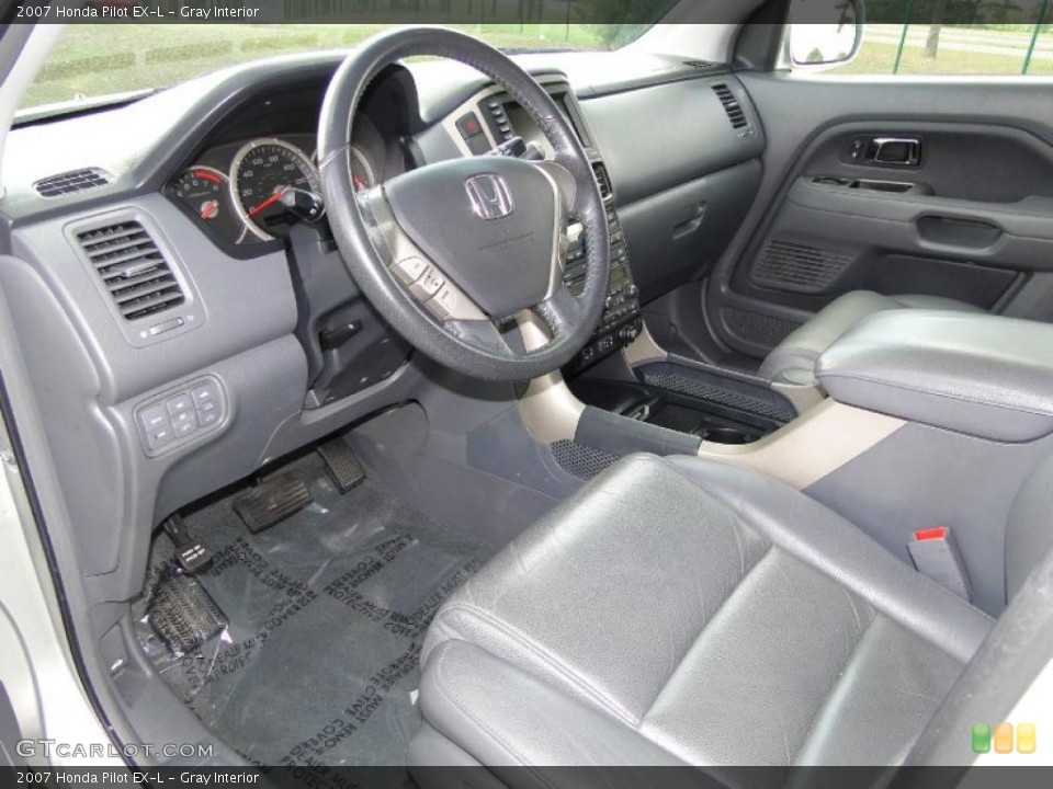 Gray Interior Photo for the 2007 Honda Pilot EX-L #48614498
