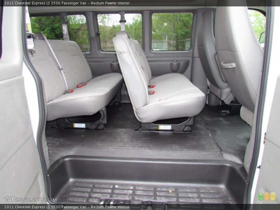 Medium Pewter Interior Photo for the 2011 Chevrolet Express LS 3500 Passenger Van #48616595