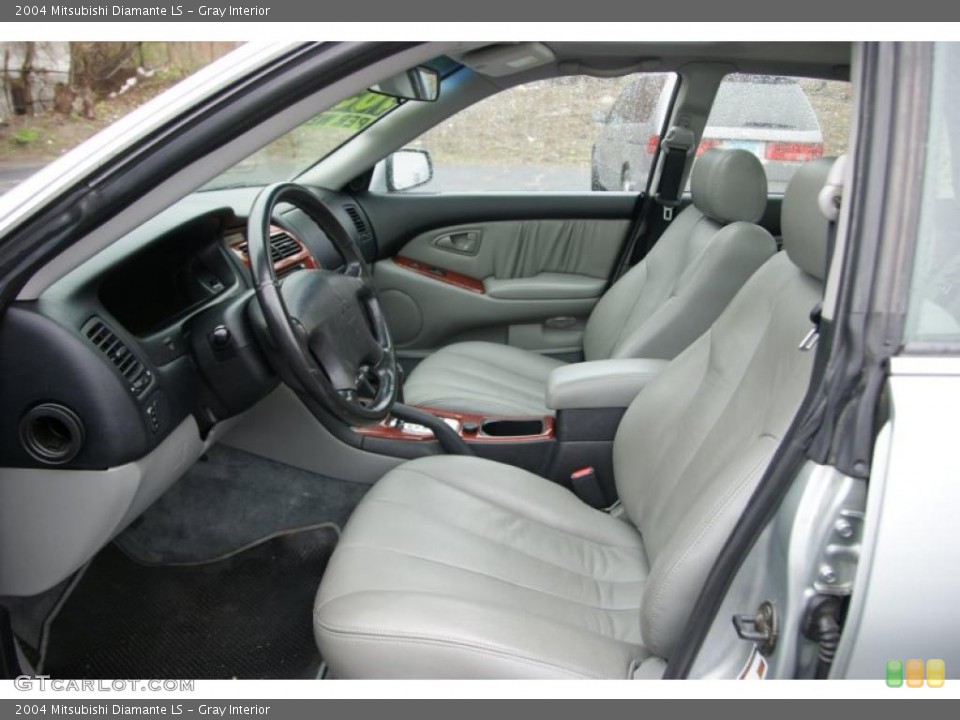 Gray Interior Photo for the 2004 Mitsubishi Diamante LS #48619715
