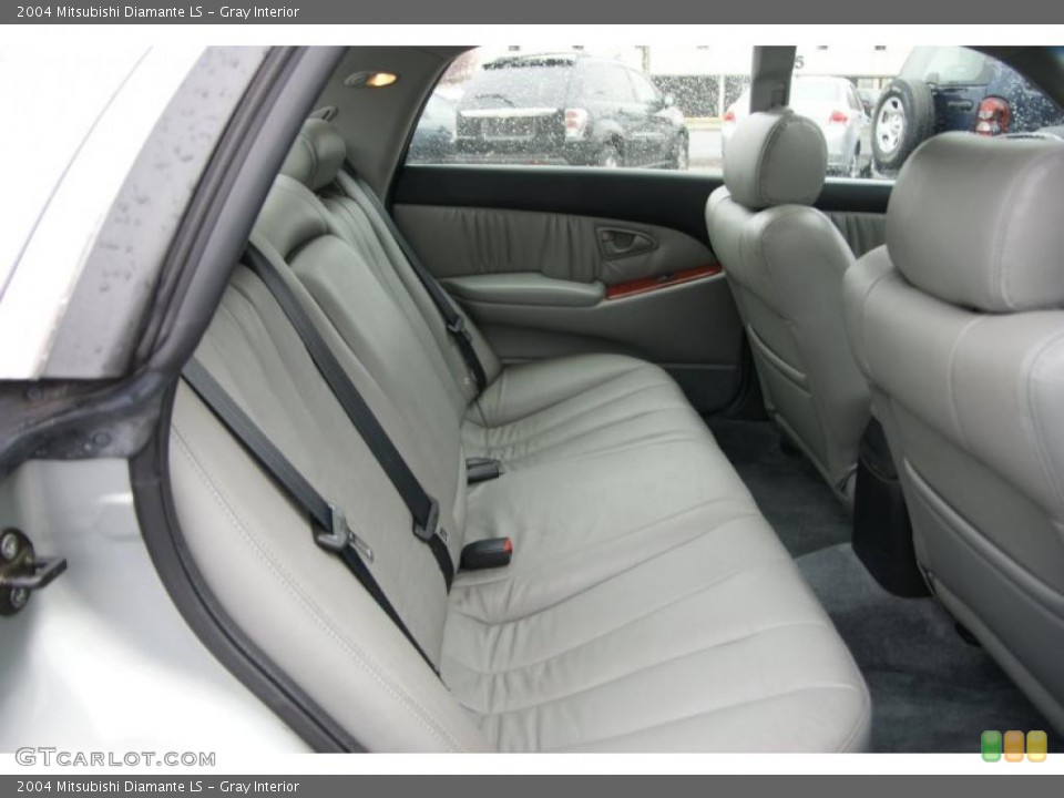 Gray 2004 Mitsubishi Diamante Interiors