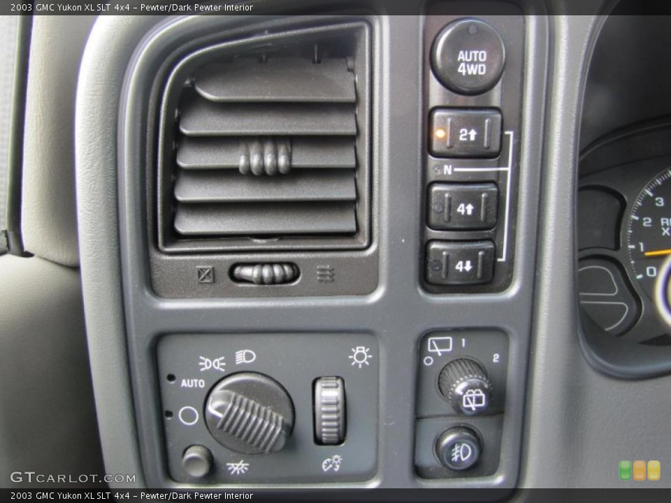Pewter/Dark Pewter Interior Controls for the 2003 GMC Yukon XL SLT 4x4 #48631570
