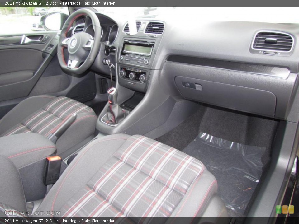 Interlagos Plaid Cloth Interior Photo for the 2011 Volkswagen GTI 2 Door #48642045