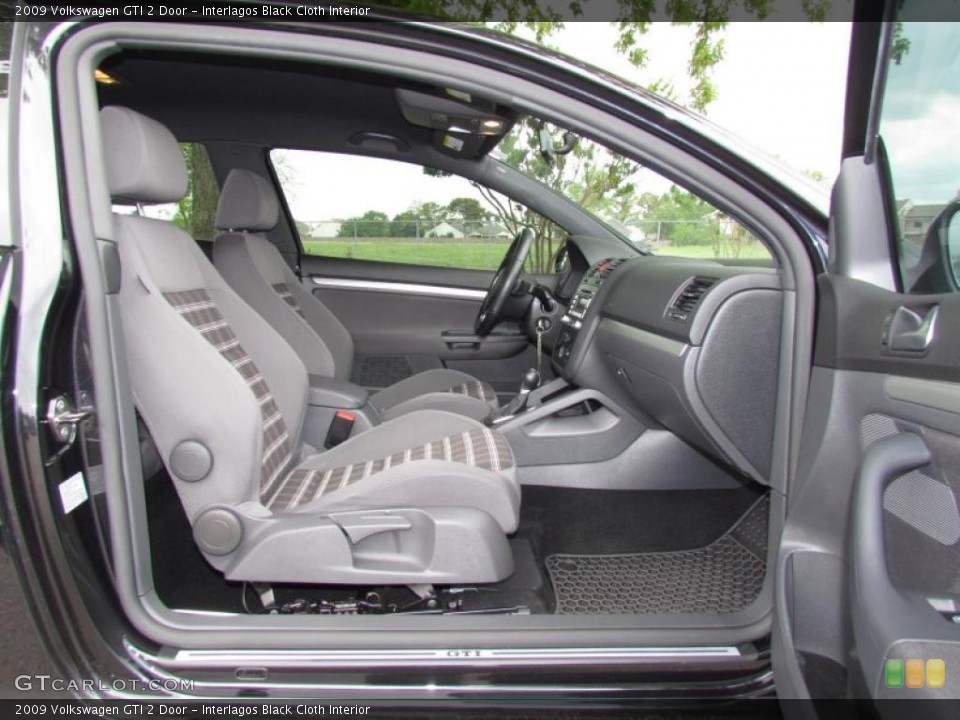Interlagos Black Cloth Interior Photo for the 2009 Volkswagen GTI 2 Door #48644137