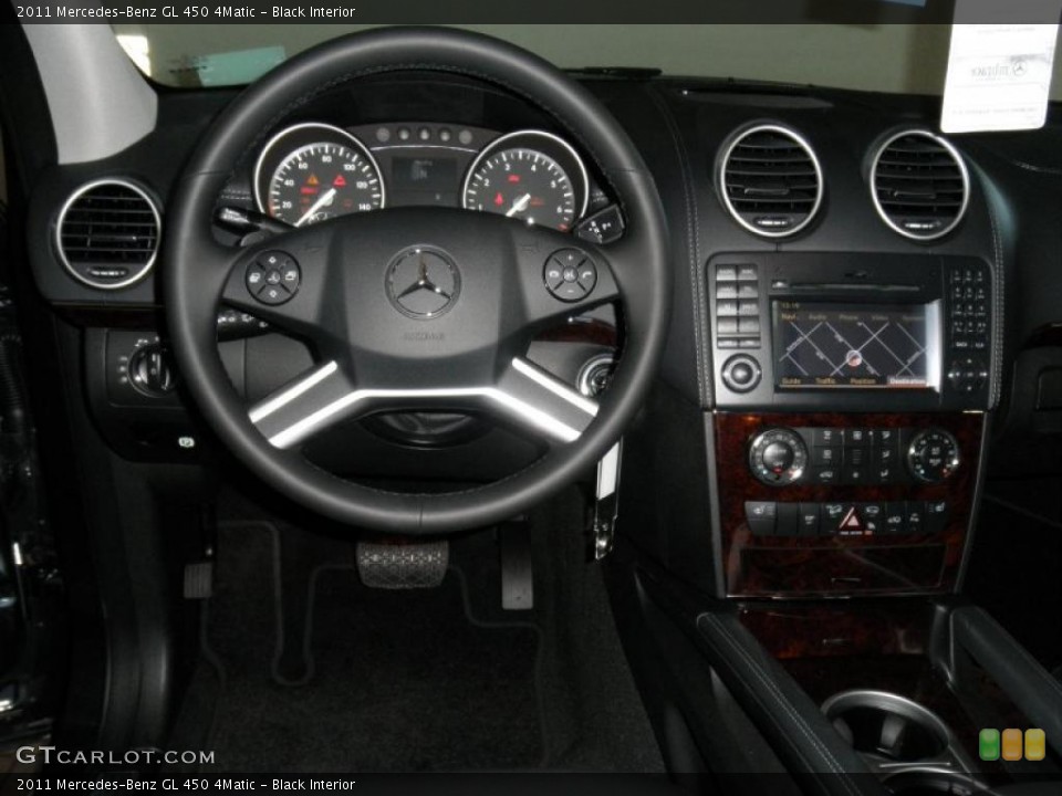 Black Interior Dashboard for the 2011 Mercedes-Benz GL 450 4Matic #48644518