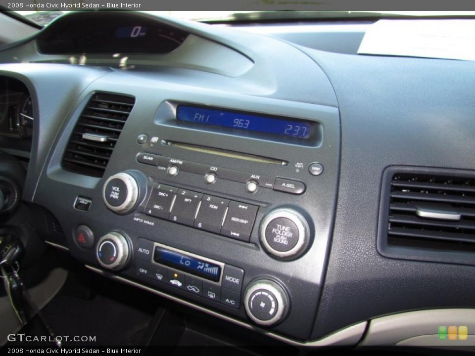 Blue Interior Controls for the 2008 Honda Civic Hybrid Sedan #48646780