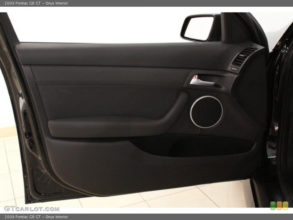 Onyx Interior Door Panel for the 2009 Pontiac G8 GT #48649498