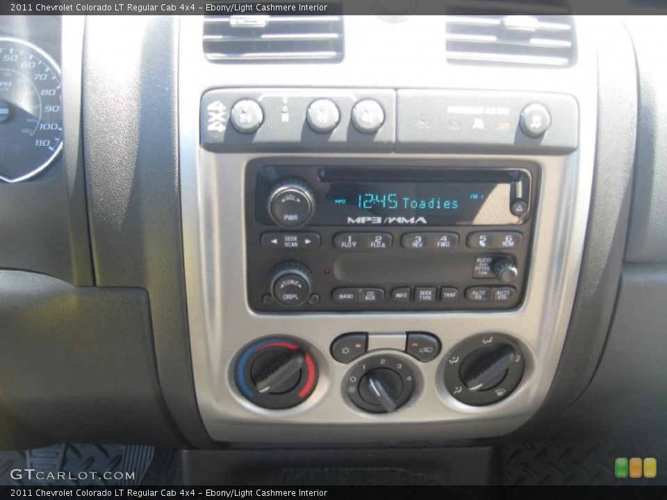 Ebony/Light Cashmere Interior Controls for the 2011 Chevrolet Colorado LT Regular Cab 4x4 #48652498