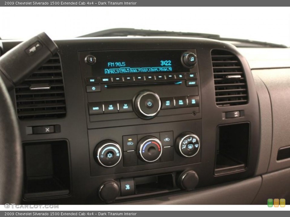 Dark Titanium Interior Controls for the 2009 Chevrolet Silverado 1500 Extended Cab 4x4 #48654811