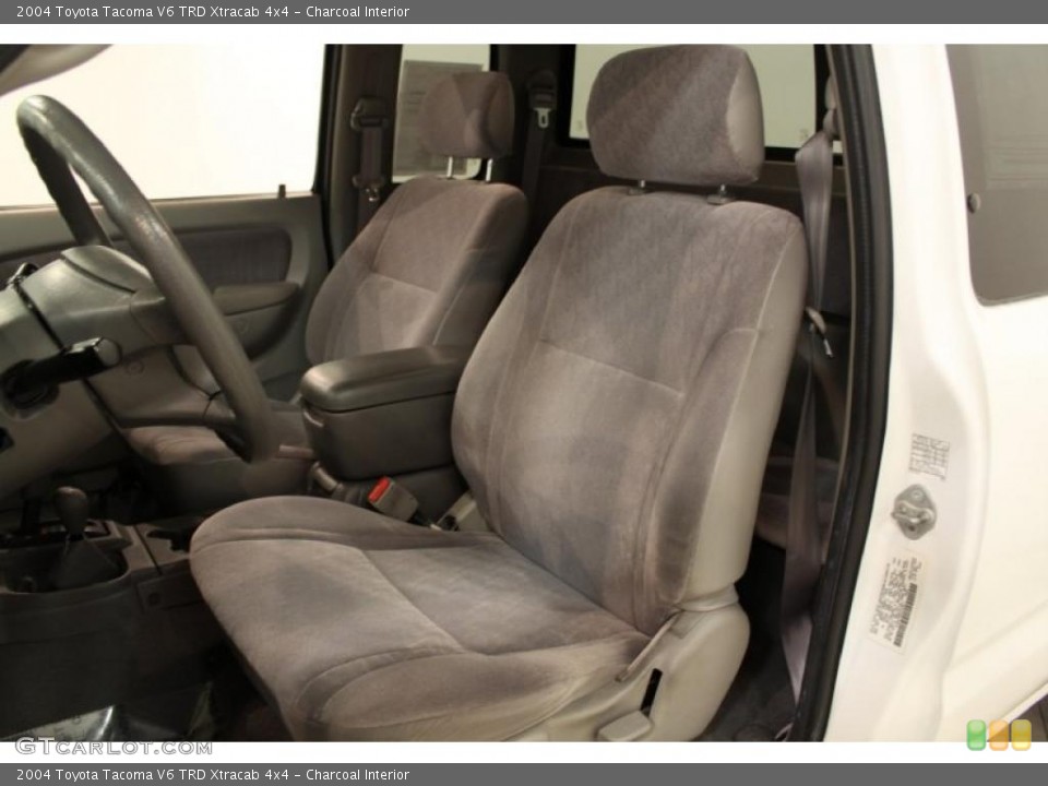 Charcoal Interior Photo for the 2004 Toyota Tacoma V6 TRD Xtracab 4x4 #48655579