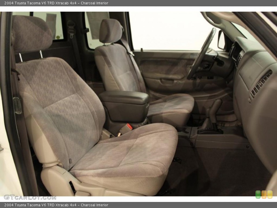 Charcoal Interior Photo for the 2004 Toyota Tacoma V6 TRD Xtracab 4x4 #48655621