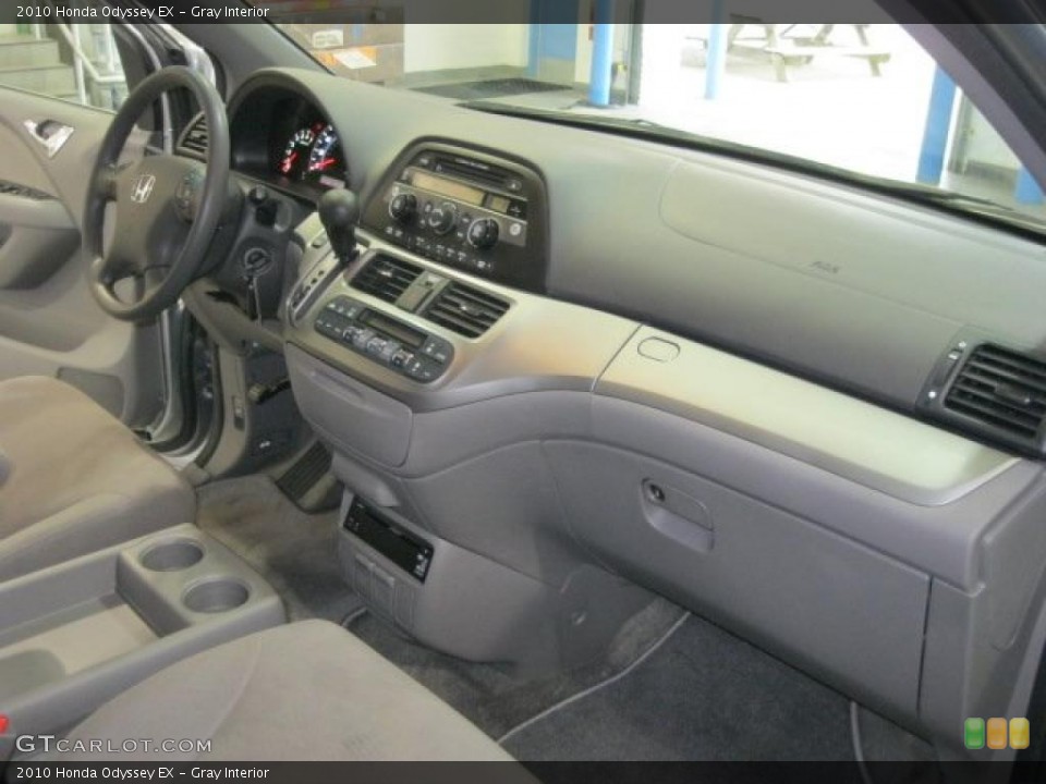 Gray Interior Dashboard for the 2010 Honda Odyssey EX #48658795