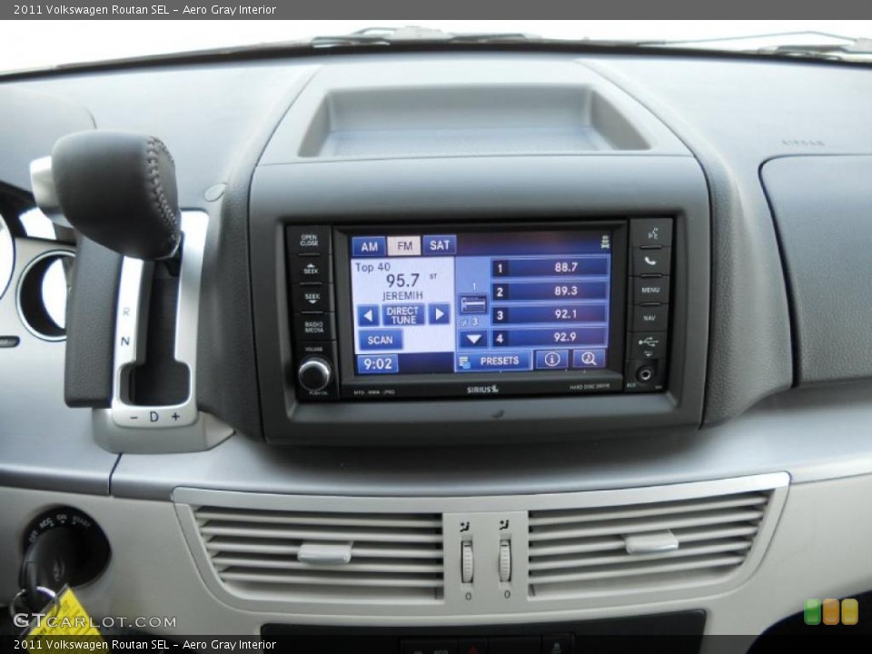 Aero Gray Interior Controls for the 2011 Volkswagen Routan SEL #48661573