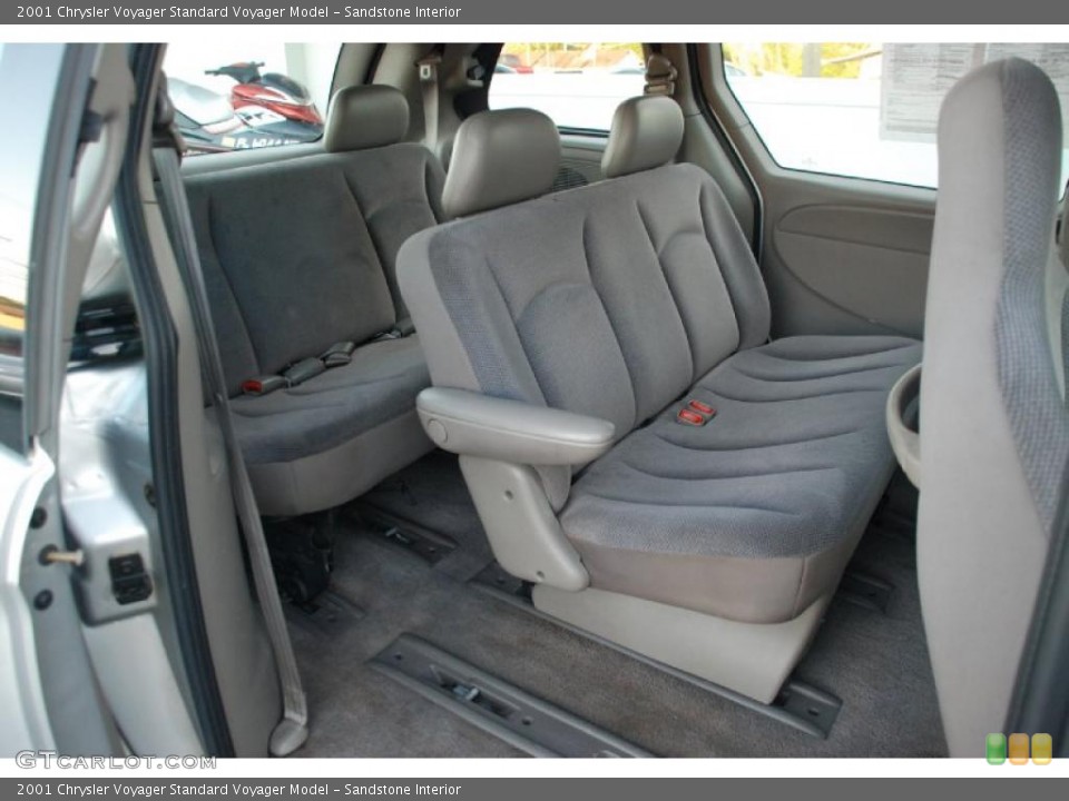 Sandstone Interior Photo for the 2001 Chrysler Voyager  #48664875