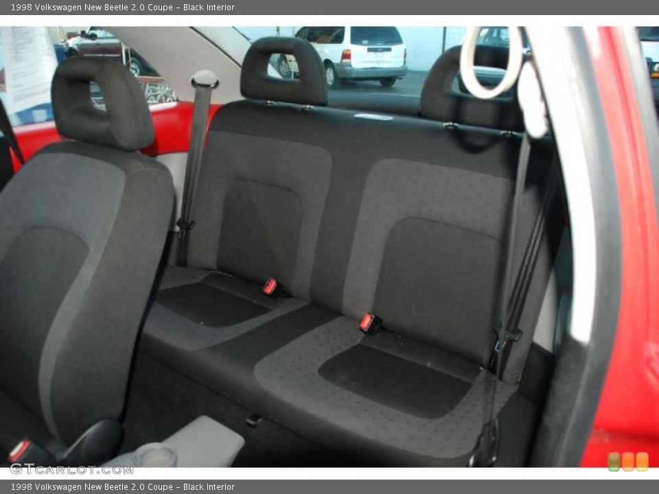 Black Interior Photo for the 1998 Volkswagen New Beetle 2.0 Coupe #48665208