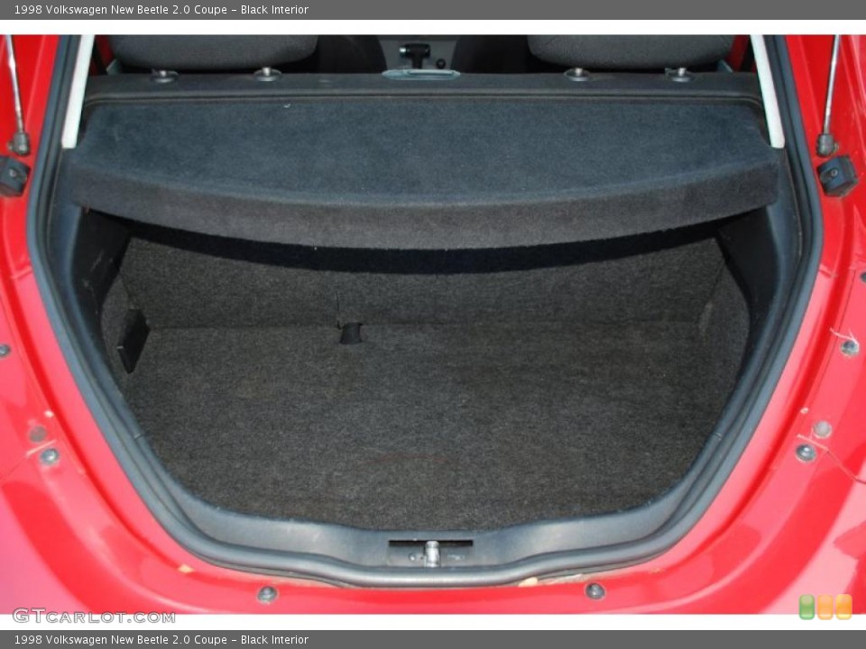 Black Interior Trunk for the 1998 Volkswagen New Beetle 2.0 Coupe #48665220
