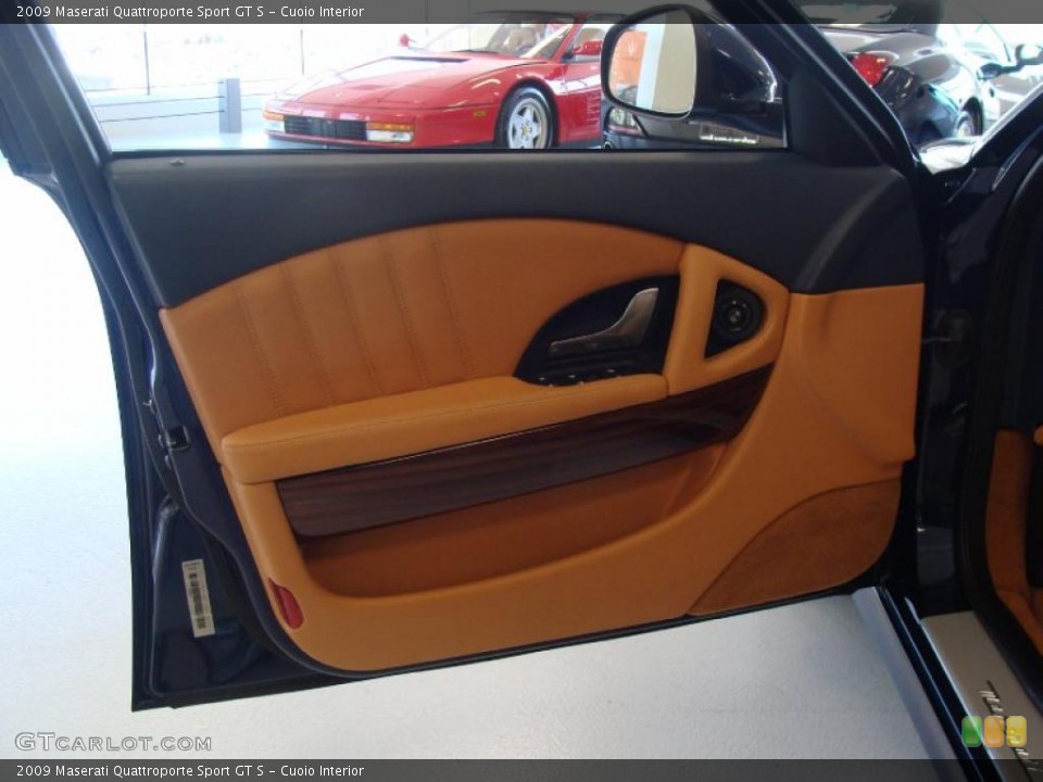 Cuoio Interior Door Panel for the 2009 Maserati Quattroporte Sport GT S #48669456