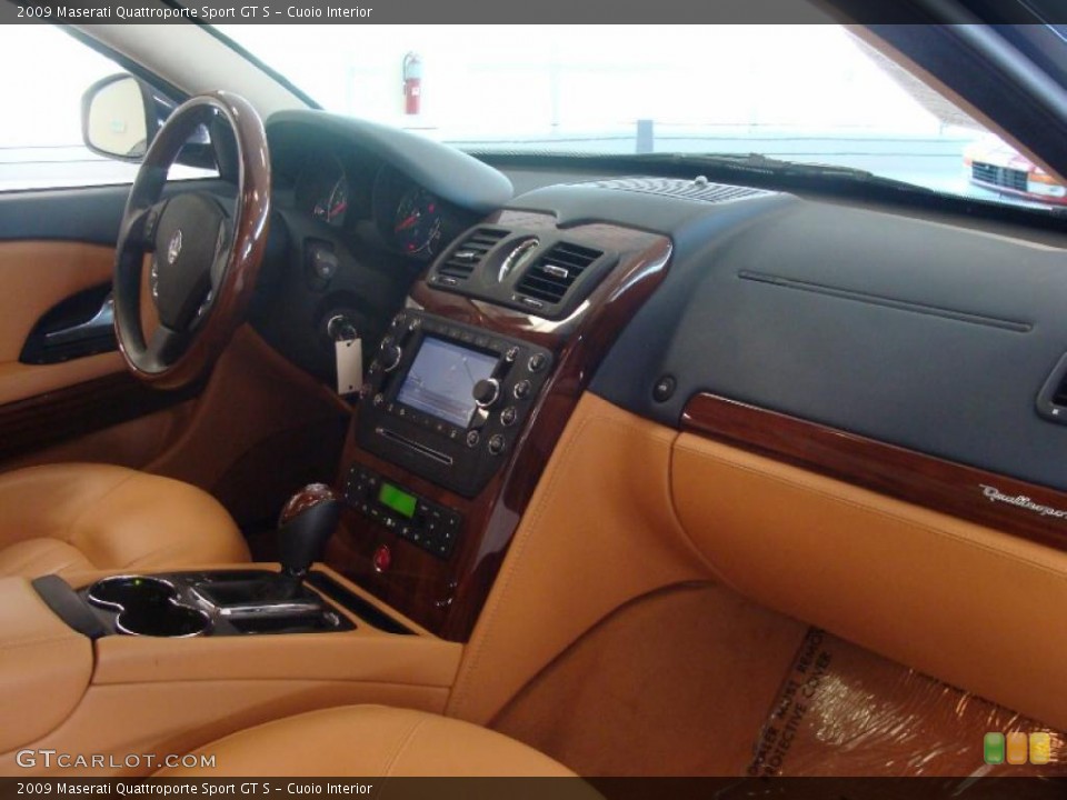 Cuoio Interior Dashboard for the 2009 Maserati Quattroporte Sport GT S #48669501