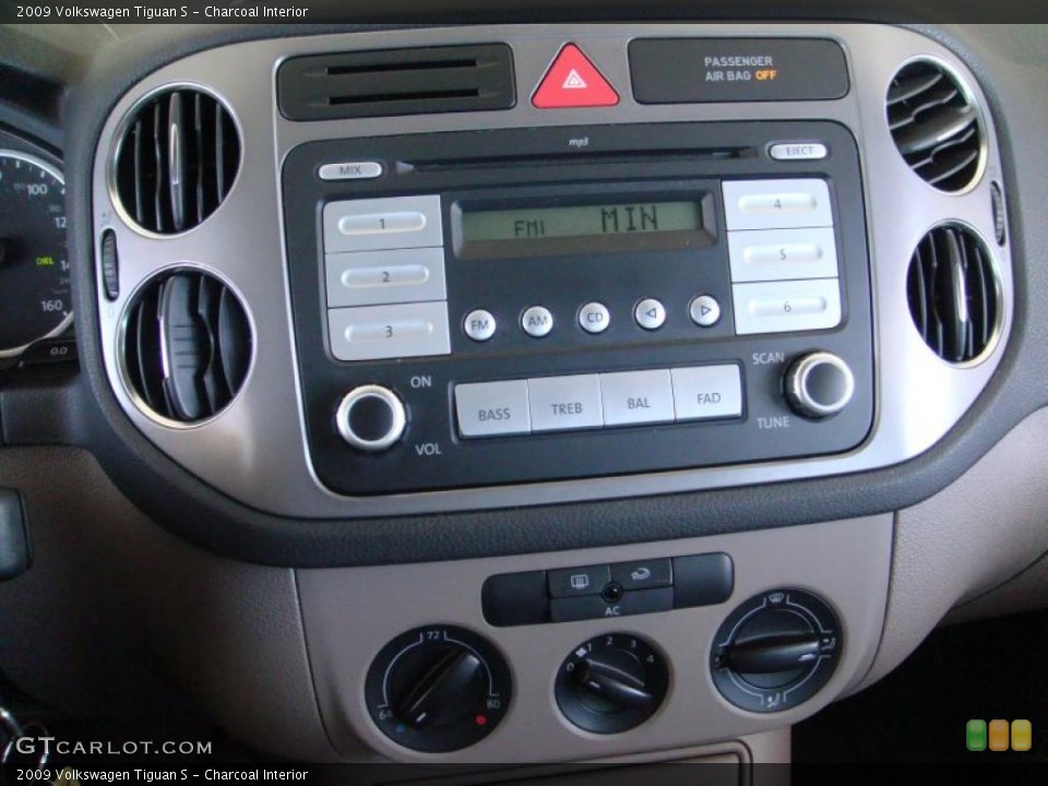 Charcoal Interior Controls for the 2009 Volkswagen Tiguan S #48675801