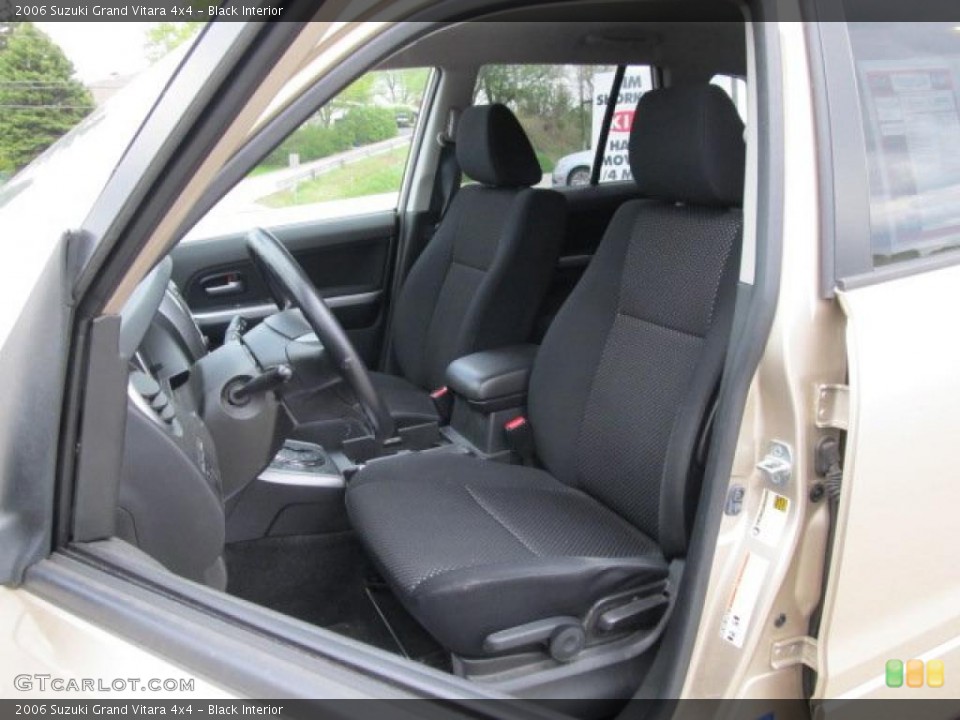 Black Interior Photo for the 2006 Suzuki Grand Vitara 4x4 #48675867