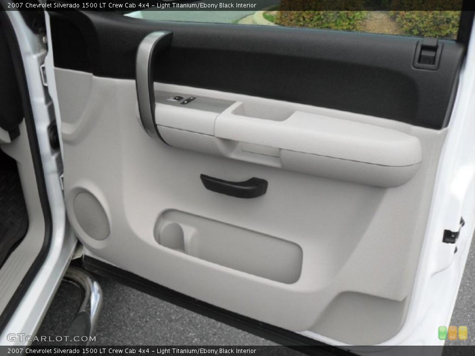Light Titanium/Ebony Black Interior Door Panel for the 2007 Chevrolet Silverado 1500 LT Crew Cab 4x4 #48680039