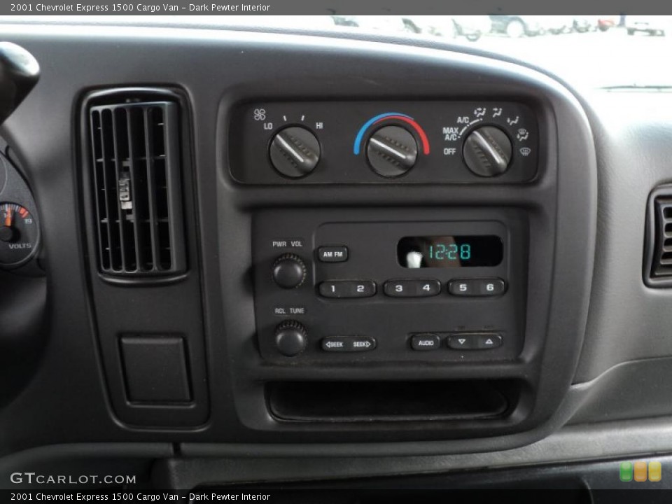 Dark Pewter Interior Controls for the 2001 Chevrolet Express 1500 Cargo Van #48685904