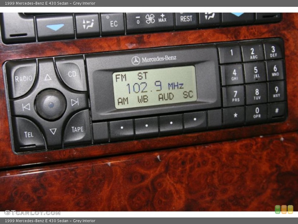 Grey Interior Controls for the 1999 Mercedes-Benz E 430 Sedan #48690879
