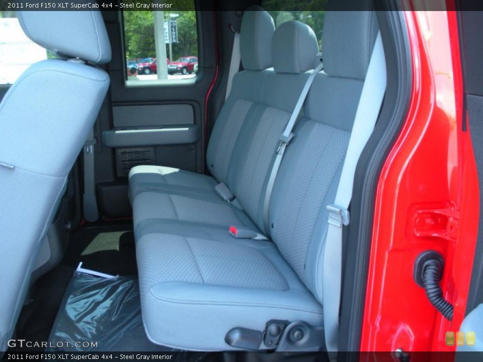 Steel Gray Interior Photo for the 2011 Ford F150 XLT SuperCab 4x4 #48695016