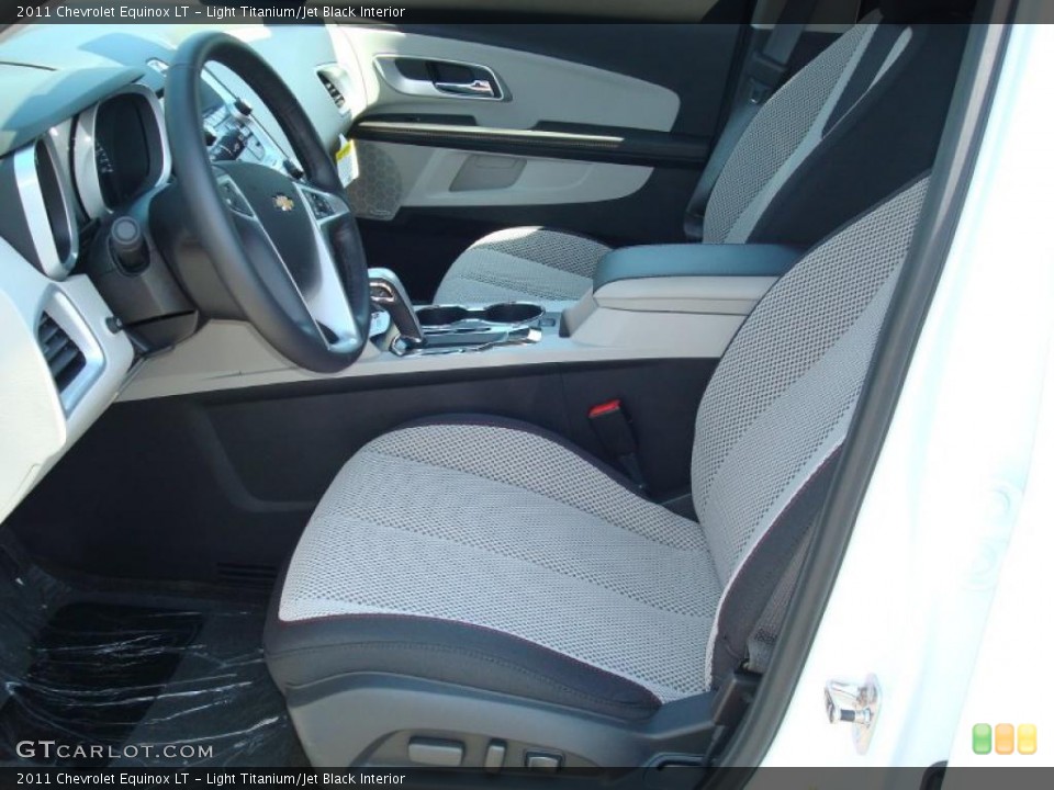 Light Titanium/Jet Black Interior Photo for the 2011 Chevrolet Equinox LT #48703069
