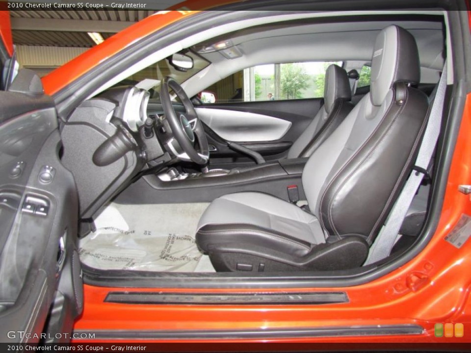 Gray Interior Photo for the 2010 Chevrolet Camaro SS Coupe #48706714