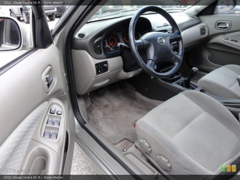 Stone Interior Photo for the 2002 Nissan Sentra SE-R #48712657