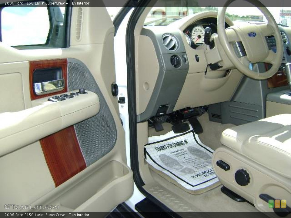 Tan Interior Photo for the 2006 Ford F150 Lariat SuperCrew #487210