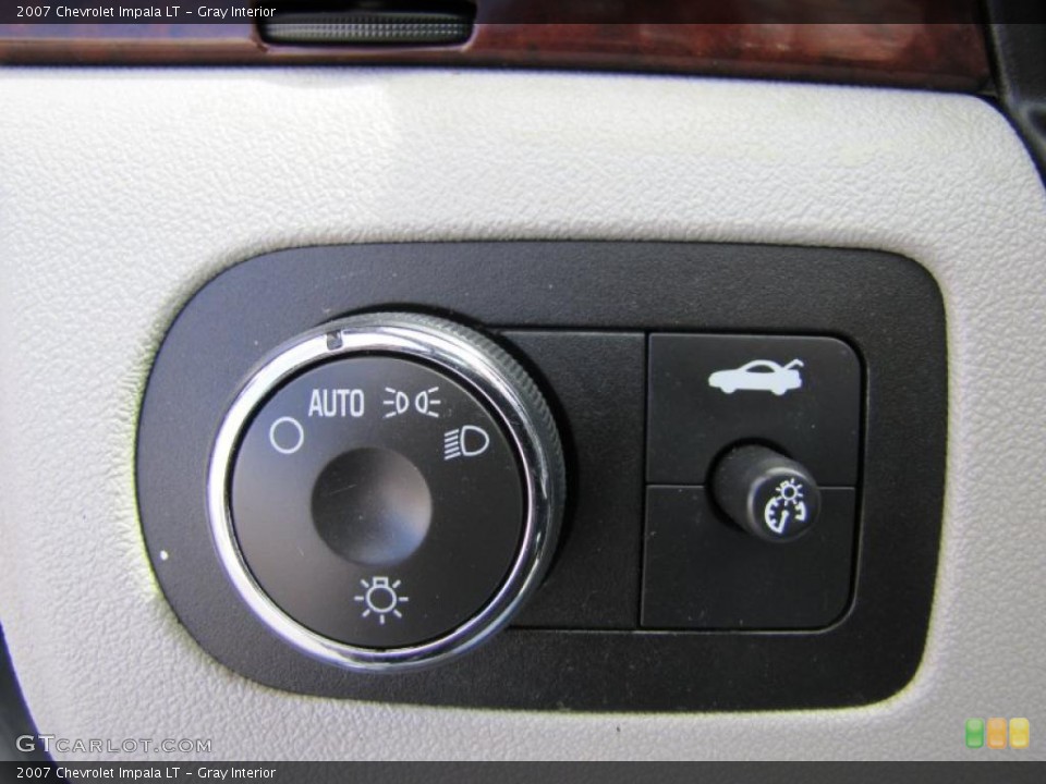 Gray Interior Controls for the 2007 Chevrolet Impala LT #48721085