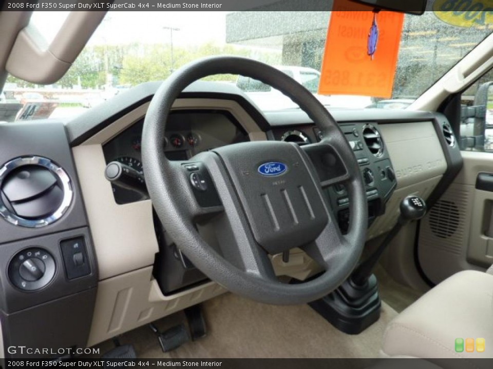 Medium Stone Interior Photo for the 2008 Ford F350 Super Duty XLT SuperCab 4x4 #48724037