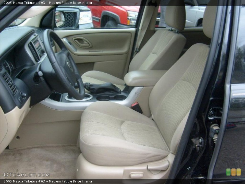 Medium Pebble Beige Interior Photo for the 2005 Mazda Tribute s 4WD #48728030