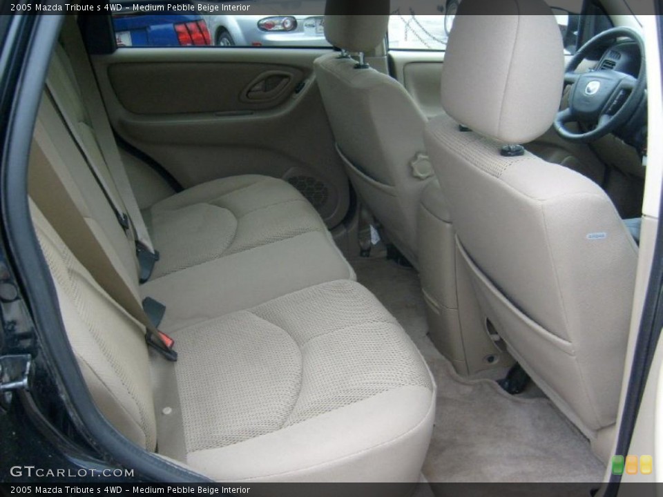 Medium Pebble Beige Interior Photo for the 2005 Mazda Tribute s 4WD #48728081