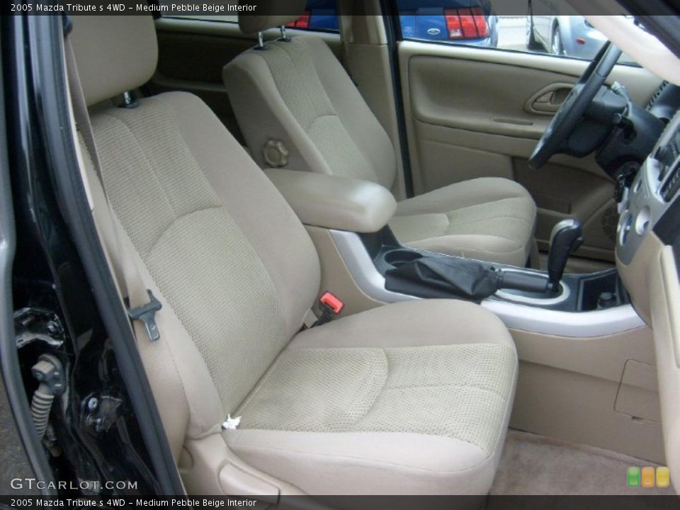 Medium Pebble Beige Interior Photo for the 2005 Mazda Tribute s 4WD #48728102