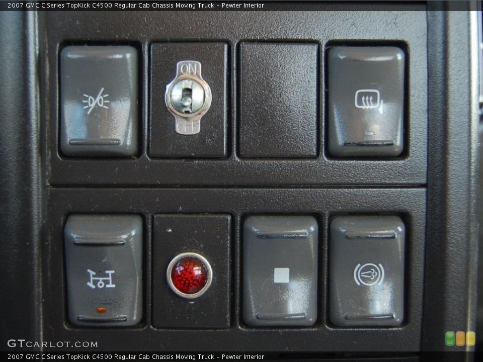 Pewter Interior Controls for the 2007 GMC C Series TopKick C4500 Regular Cab Chassis Moving Truck #48732051