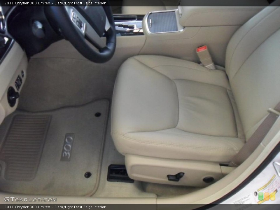 Black/Light Frost Beige Interior Photo for the 2011 Chrysler 300 Limited #48737934