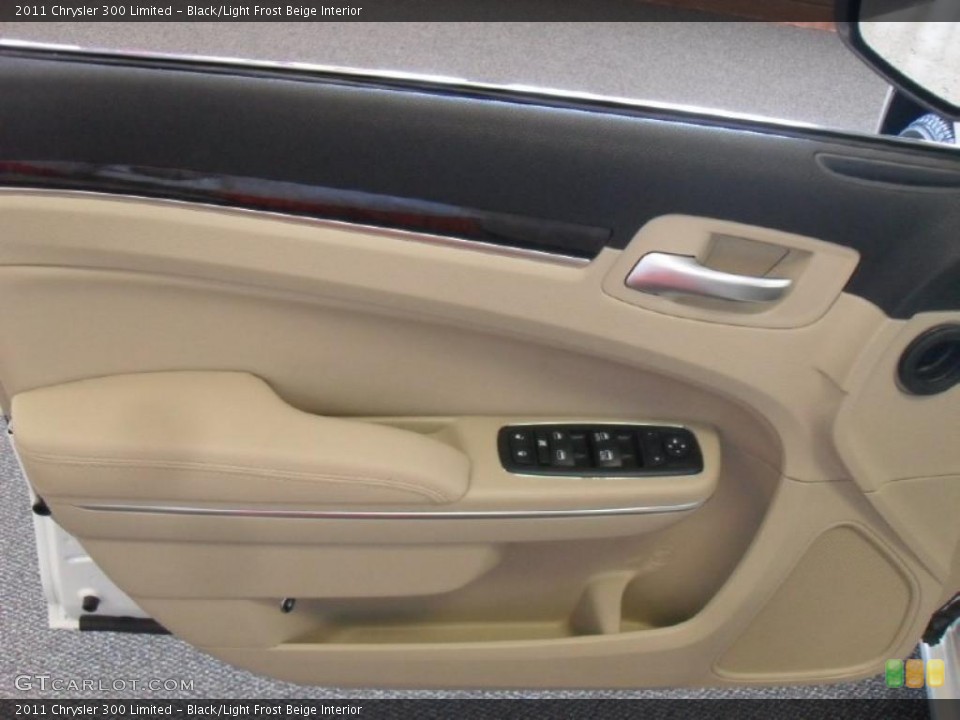 Black/Light Frost Beige Interior Door Panel for the 2011 Chrysler 300 Limited #48737949