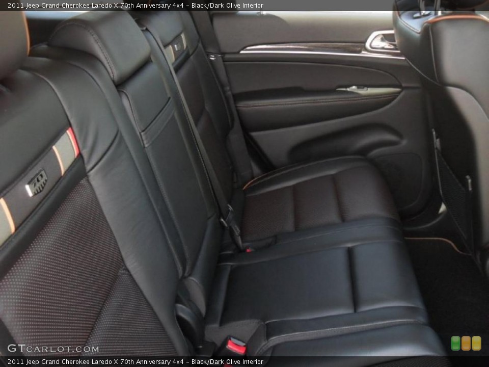 Black/Dark Olive Interior Photo for the 2011 Jeep Grand Cherokee Laredo X 70th Anniversary 4x4 #48739560