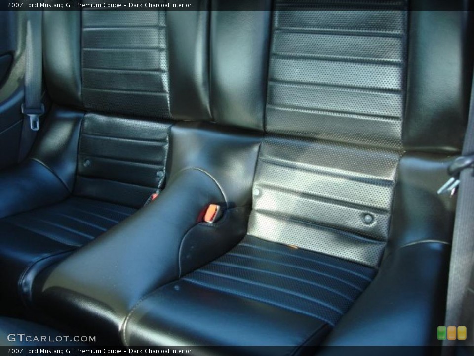 Dark Charcoal Interior Photo for the 2007 Ford Mustang GT Premium Coupe #48745320
