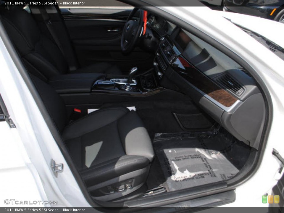 Black Interior Photo for the 2011 BMW 5 Series 535i Sedan #48747630