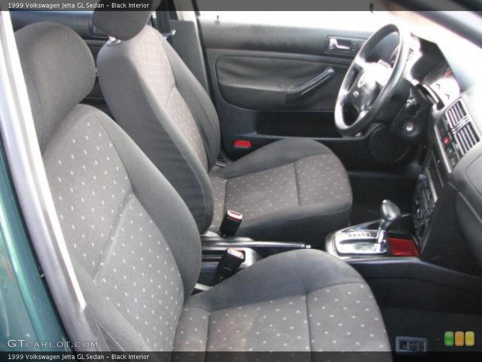 Black Interior Photo for the 1999 Volkswagen Jetta GL Sedan #48750897