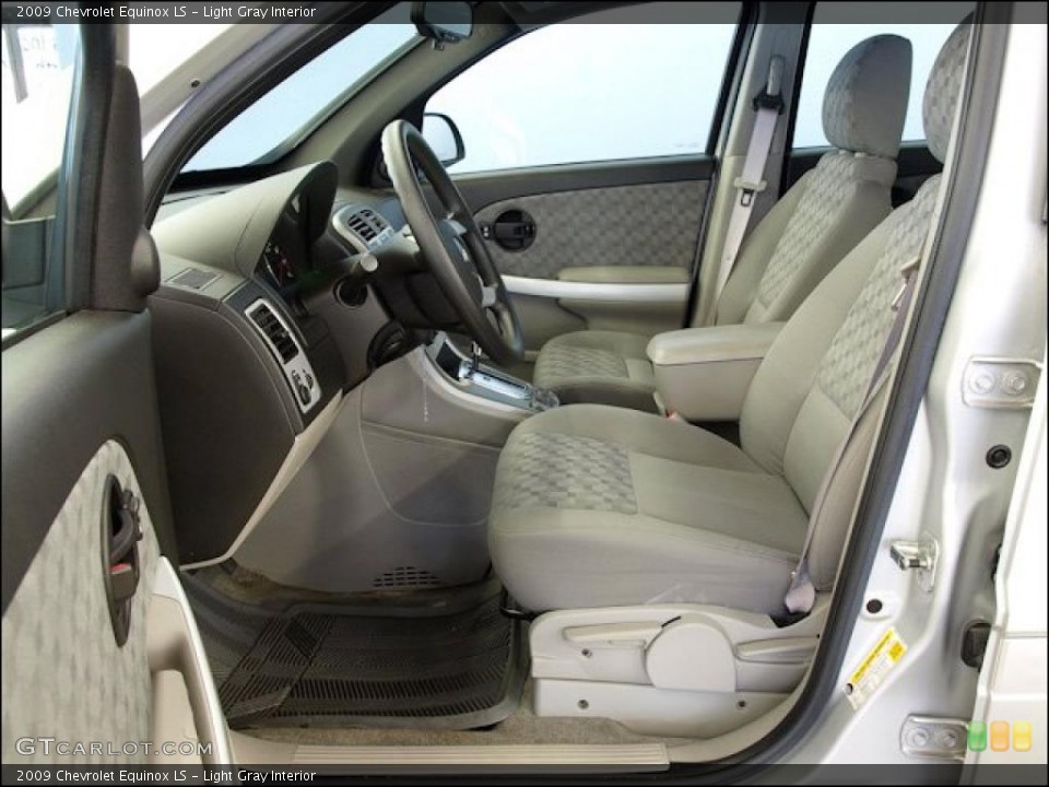 Light Gray Interior Photo for the 2009 Chevrolet Equinox LS #48754879