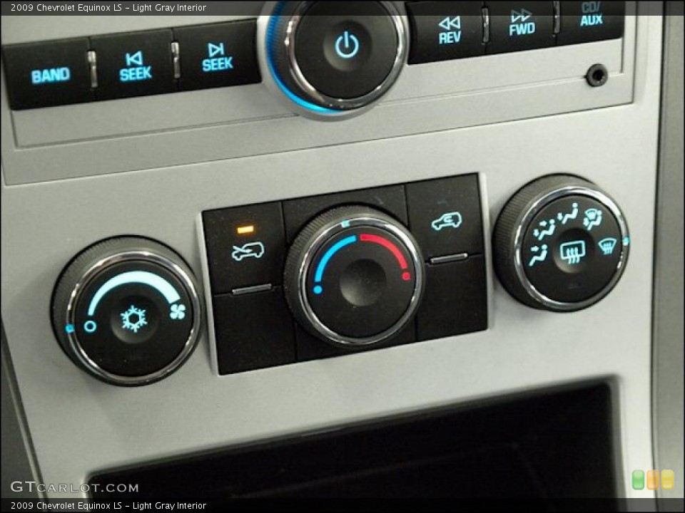 Light Gray Interior Controls for the 2009 Chevrolet Equinox LS #48754957