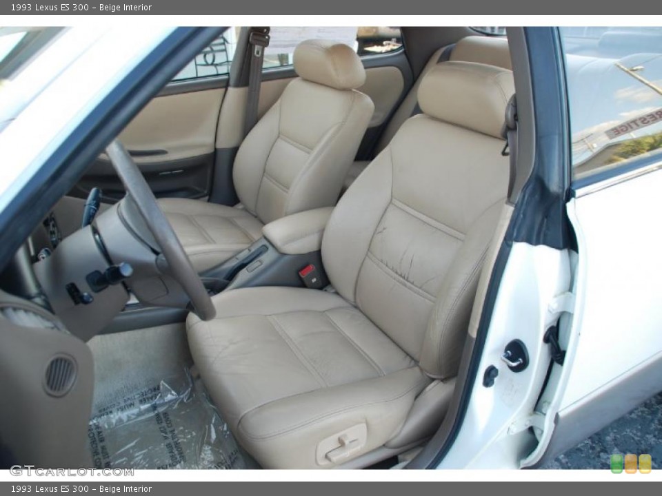 Beige Interior Photo for the 1993 Lexus ES 300 #48764686